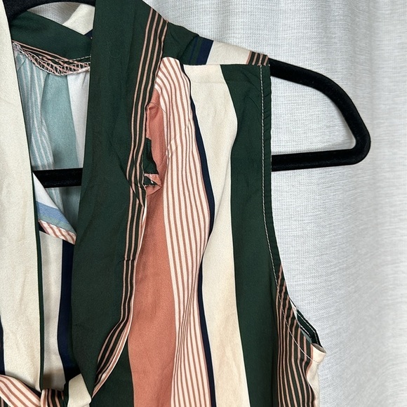 Stripe sleveless blouse with tie (OS) - Picture 4 of 6